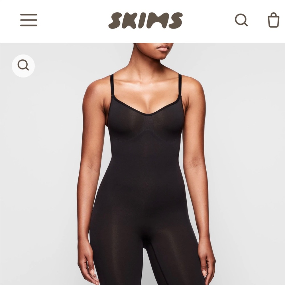 Skims sculpting bodysuit mid thigh w/ open gusset